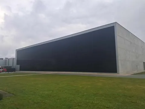 Façade photovoltaïque en intégration